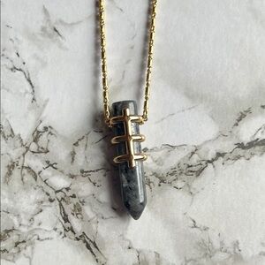 Stella & Dot gold and grey pendant